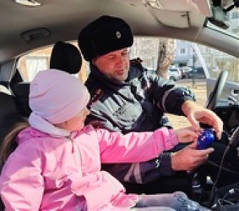 Учим малышей безопасности на дороге