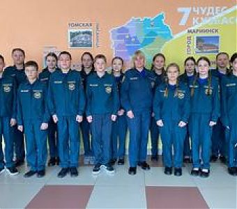 Правила поведения при пожаре в общественном месте: защитить не только себя, но и помочь другим