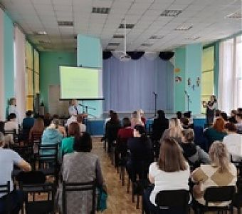  На родительских собраниях полицейские призывают родителей задуматься о безопасности детей