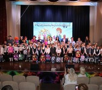 Доброго пути в мир Знаний, первоклассники!