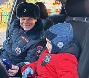 Учим малышей безопасности на дороге